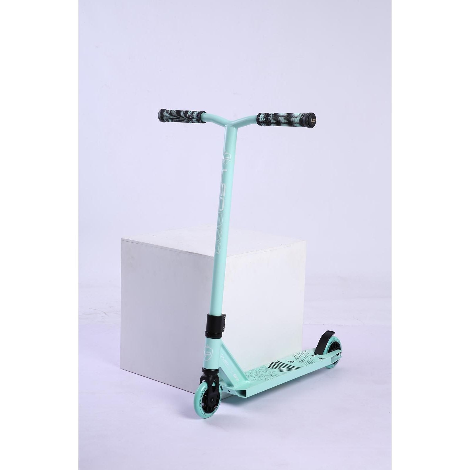 קורקינט פעלולים LEO PRO S5