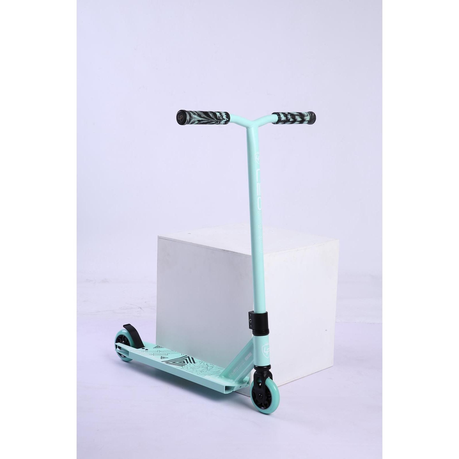 קורקינט פעלולים LEO PRO S5