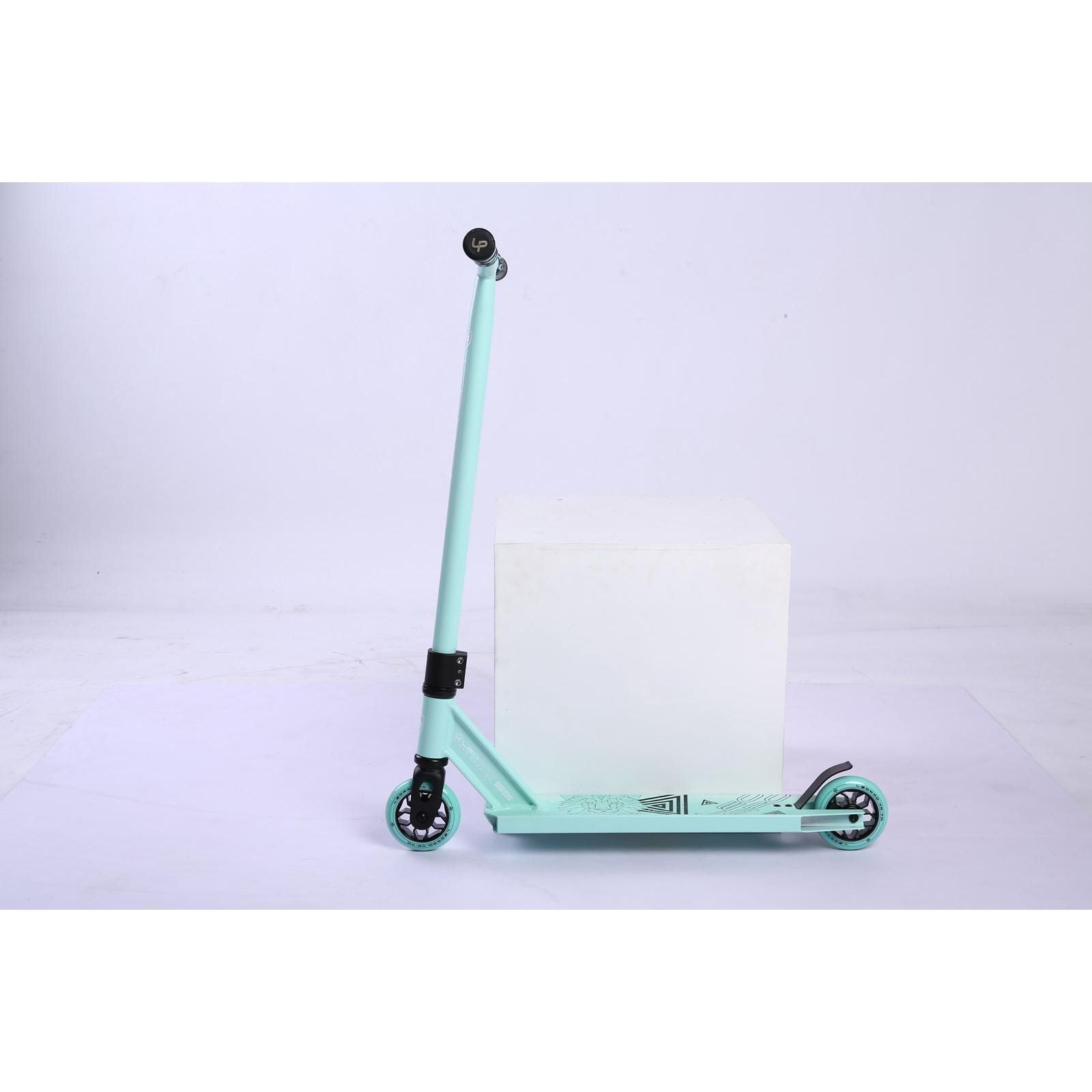 קורקינט פעלולים LEO PRO S5