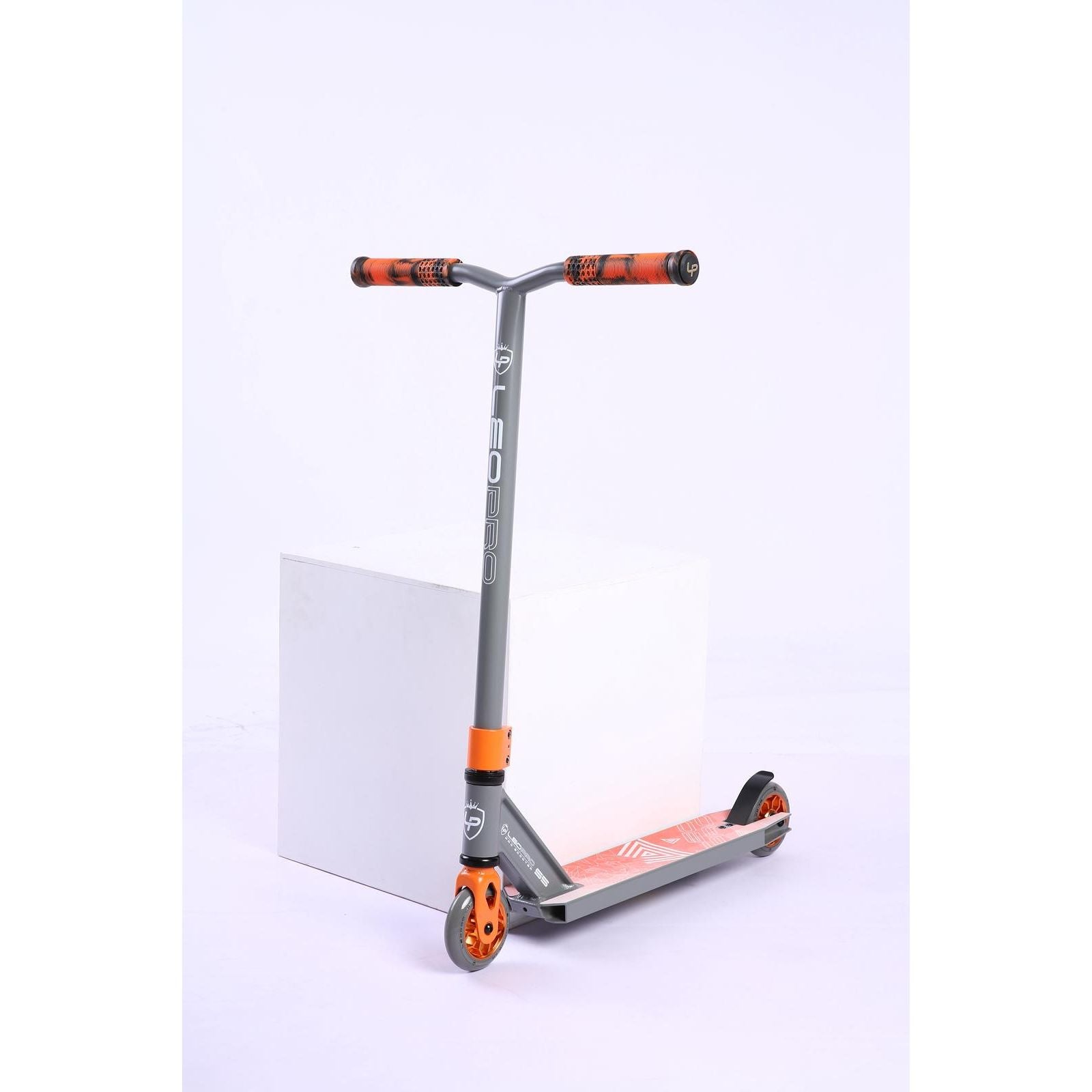 קורקינט פעלולים LEO PRO S5