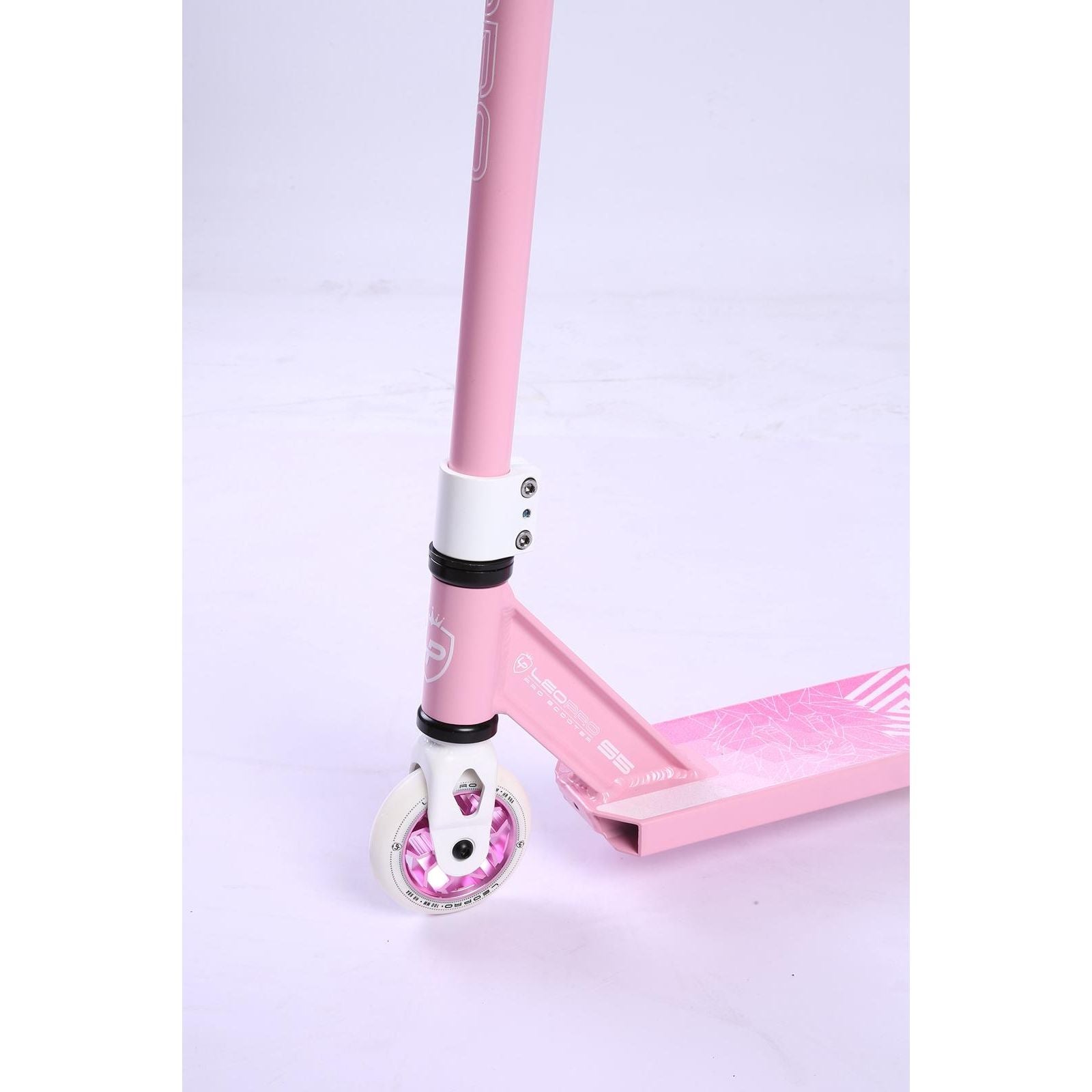 קורקינט פעלולים LEO PRO S5