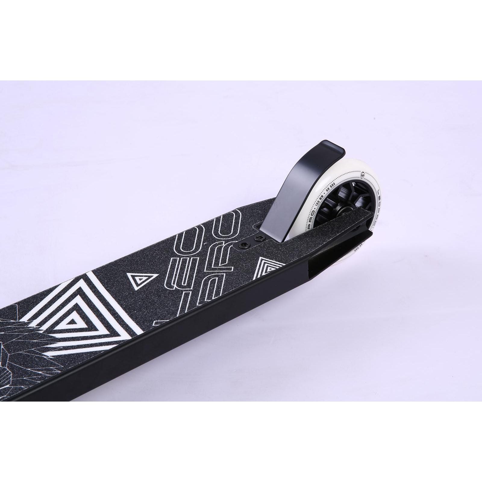 קורקינט פעלולים LEO PRO S5