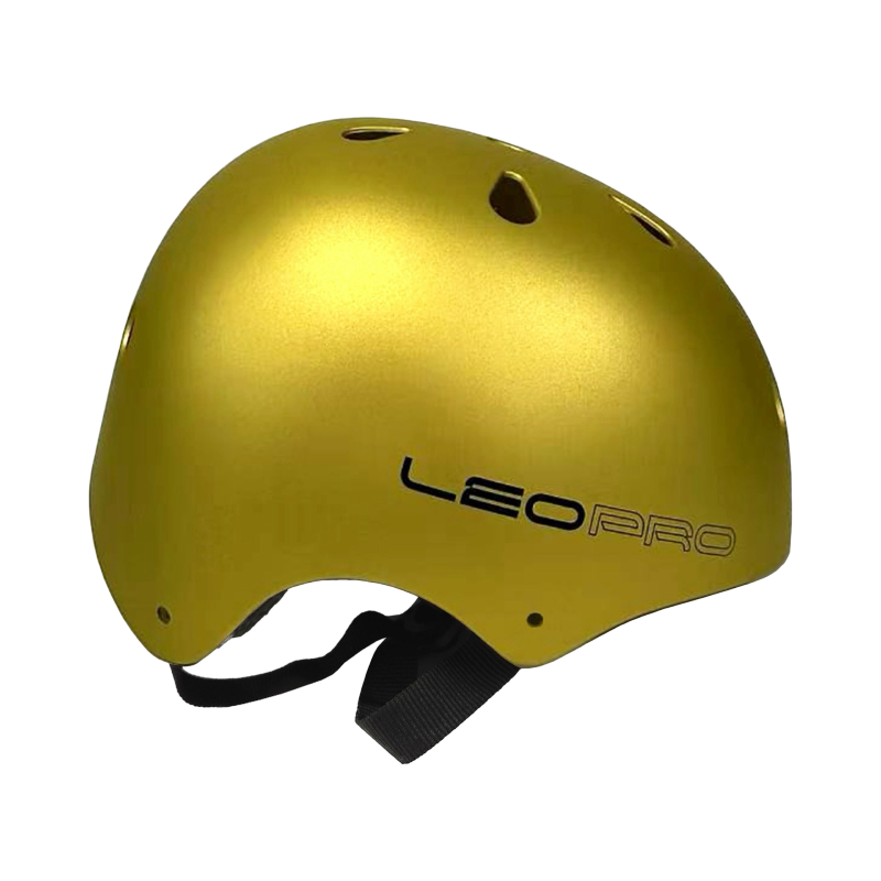 קסדת פעלולים מקצועית לילדים LEO PRO עם 11 פתחי אוורור - זהב